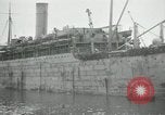 Standbild American 64 Küstenartillerie Rückkehr Saint Nazaire Frankreich, 1919, aus Sekunde 30 historischem Filmmaterial Videoclip 65675029226