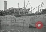 Standbild American 64 Küstenartillerie Rückkehr Saint Nazaire Frankreich, 1919, aus Sekunde 32 historischem Filmmaterial Videoclip 65675029226