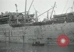 Standbild American 64 Küstenartillerie Rückkehr Saint Nazaire Frankreich, 1919, aus Sekunde 35 historischem Filmmaterial Videoclip 65675029226