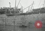 Standbild American 64 Küstenartillerie Rückkehr Saint Nazaire Frankreich, 1919, aus Sekunde 36 historischem Filmmaterial Videoclip 65675029226