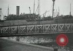 Standbild American 64 Küstenartillerie Rückkehr Saint Nazaire Frankreich, 1919, aus Sekunde 44 historischem Filmmaterial Videoclip 65675029226