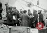 Standbild American 64 Küstenartillerie Rückkehr Saint Nazaire Frankreich, 1919, aus Sekunde 51 historischem Filmmaterial Videoclip 65675029226