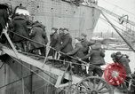 Standbild verletzten amerikanischen Truppen Rückkehr aus Ersten Weltkrieg Saint Nazaire Frankreich, 1919, aus Sekunde 27 historischem Filmmaterial Videoclip 65675029227
