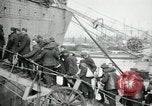 Standbild verletzten amerikanischen Truppen Rückkehr aus Ersten Weltkrieg Saint Nazaire Frankreich, 1919, aus Sekunde 36 historischem Filmmaterial Videoclip 65675029227