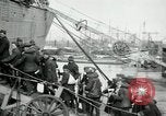 Standbild verletzten amerikanischen Truppen Rückkehr aus Ersten Weltkrieg Saint Nazaire Frankreich, 1919, aus Sekunde 38 historischem Filmmaterial Videoclip 65675029227