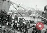 Standbild verletzten amerikanischen Truppen Rückkehr aus Ersten Weltkrieg Saint Nazaire Frankreich, 1919, aus Sekunde 40 historischem Filmmaterial Videoclip 65675029227