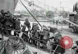 Standbild verletzten amerikanischen Truppen Rückkehr aus Ersten Weltkrieg Saint Nazaire Frankreich, 1919, aus Sekunde 41 historischem Filmmaterial Videoclip 65675029227
