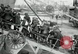 Standbild verletzten amerikanischen Truppen Rückkehr aus Ersten Weltkrieg Saint Nazaire Frankreich, 1919, aus Sekunde 42 historischem Filmmaterial Videoclip 65675029227