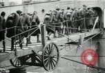 Standbild American70th und 71 Küste Artillerie auf SS Mandschurei Saint Nazaire Frankreich, 1919, aus Sekunde 12 historischem Filmmaterial Videoclip 65675029228