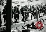 Standbild American70th und 71 Küste Artillerie auf SS Mandschurei Saint Nazaire Frankreich, 1919, aus Sekunde 18 historischem Filmmaterial Videoclip 65675029228