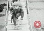 Standbild American70th und 71 Küste Artillerie auf SS Mandschurei Saint Nazaire Frankreich, 1919, aus Sekunde 45 historischem Filmmaterial Videoclip 65675029228
