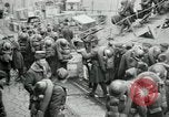 Standbild American70th und 71 Küste Artillerie auf SS Mandschurei Saint Nazaire Frankreich, 1919, aus Sekunde 58 historischem Filmmaterial Videoclip 65675029228