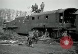 Standbild Railroad guns Belleville Frankreich, 1918, aus Sekunde 12 historischem Filmmaterial Videoclip 65675029230