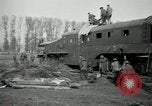Standbild Railroad guns Belleville Frankreich, 1918, aus Sekunde 15 historischem Filmmaterial Videoclip 65675029230