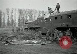 Standbild Railroad guns Belleville Frankreich, 1918, aus Sekunde 16 historischem Filmmaterial Videoclip 65675029230