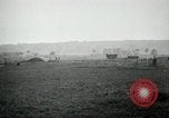 Standbild Railroad guns Belleville Frankreich, 1918, aus Sekunde 30 historischem Filmmaterial Videoclip 65675029230