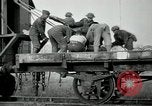 Standbild Railroad guns Belleville Frankreich, 1918, aus Sekunde 51 historischem Filmmaterial Videoclip 65675029230