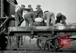 Standbild Railroad guns Belleville Frankreich, 1918, aus Sekunde 52 historischem Filmmaterial Videoclip 65675029230