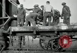 Standbild Railroad guns Belleville Frankreich, 1918, aus Sekunde 61 historischem Filmmaterial Videoclip 65675029230