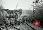 Standbild US Army 52 und 53 Küstenartillerie in Ersten Weltkrieg Belleville Frankreich, 1918, aus Sekunde 29 historischem Filmmaterial Videoclip 65675029234