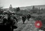 Standbild US Army Besetzung Chevenges Nouart und Romagne Frankreich, 1918, aus Sekunde 38 historischem Filmmaterial Videoclip 65675029237