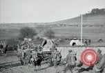 Immagine di Noi le truppe dell esercito francese con i bambini nella prima guerra mondiale Francia, 1918, secondo 37 filmato di repertorio 65675029238