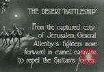 Standbild camel Caravan der britischen Truppen Palästina, 1918, aus Sekunde 4 historischem Filmmaterial Videoclip 65675029252