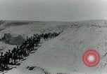 Standbild camel Caravan der britischen Truppen Palästina, 1918, aus Sekunde 21 historischem Filmmaterial Videoclip 65675029252