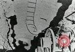 Standbild camel Caravan der britischen Truppen Palästina, 1918, aus Sekunde 59 historischem Filmmaterial Videoclip 65675029252