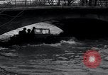 Standbild amphibious Jeeps United States USA, 1943, aus Sekunde 19 historischem Filmmaterial Videoclip 65675029285