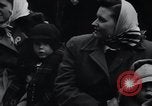 Standbild St Patrick's Day Parade New York City USA, 1943, aus Sekunde 29 historischem Filmmaterial Videoclip 65675029286