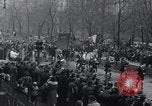 Standbild St Patrick's Day Parade New York City USA, 1943, aus Sekunde 34 historischem Filmmaterial Videoclip 65675029286