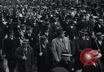 Standbild St Patrick's Day Parade New York City USA, 1943, aus Sekunde 41 historischem Filmmaterial Videoclip 65675029286