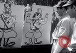 Standbild New York Giants Ausbildung in Zweiten Weltkrieg College Park Maryland USA, 1943, aus Sekunde 37 historischem Filmmaterial Videoclip 65675029287