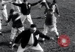 Standbild New York Giants Ausbildung in Zweiten Weltkrieg College Park Maryland USA, 1943, aus Sekunde 42 historischem Filmmaterial Videoclip 65675029287