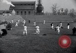Standbild New York Giants Ausbildung in Zweiten Weltkrieg College Park Maryland USA, 1943, aus Sekunde 45 historischem Filmmaterial Videoclip 65675029287