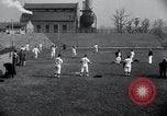 Standbild New York Giants Ausbildung in Zweiten Weltkrieg College Park Maryland USA, 1943, aus Sekunde 46 historischem Filmmaterial Videoclip 65675029287