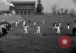 Standbild New York Giants Ausbildung in Zweiten Weltkrieg College Park Maryland USA, 1943, aus Sekunde 47 historischem Filmmaterial Videoclip 65675029287