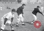 Standbild New York Giants Ausbildung in Zweiten Weltkrieg College Park Maryland USA, 1943, aus Sekunde 50 historischem Filmmaterial Videoclip 65675029287