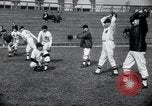 Standbild New York Giants Ausbildung in Zweiten Weltkrieg College Park Maryland USA, 1943, aus Sekunde 51 historischem Filmmaterial Videoclip 65675029287