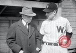 Standbild New York Giants Ausbildung in Zweiten Weltkrieg College Park Maryland USA, 1943, aus Sekunde 60 historischem Filmmaterial Videoclip 65675029287