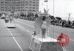 Image Miss Univers concurrents California United States USA, 1952, de la seconde 7 séquences d'archives historiques vidéo 65675029295