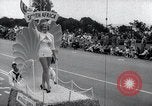 Image Miss Univers concurrents California United States USA, 1952, de la seconde 11 séquences d'archives historiques vidéo 65675029295