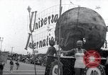 Image Miss Univers concurrents California United States USA, 1952, de la seconde 20 séquences d'archives historiques vidéo 65675029295