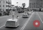 Image Miss Univers concurrents California United States USA, 1952, de la seconde 33 séquences d'archives historiques vidéo 65675029295