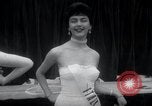 Image Miss Univers concurrents California United States USA, 1952, de la seconde 55 séquences d'archives historiques vidéo 65675029295