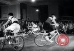 Image Bicycle polo Autriche, 1952, de la seconde 23 séquences d'archives historiques vidéo 65675029296