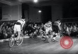 Image Bicycle polo Autriche, 1952, de la seconde 33 séquences d'archives historiques vidéo 65675029296