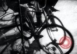Image Bicycle polo Autriche, 1952, de la seconde 40 séquences d'archives historiques vidéo 65675029296