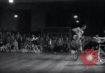 Image Bicycle polo Autriche, 1952, de la seconde 46 séquences d'archives historiques vidéo 65675029296